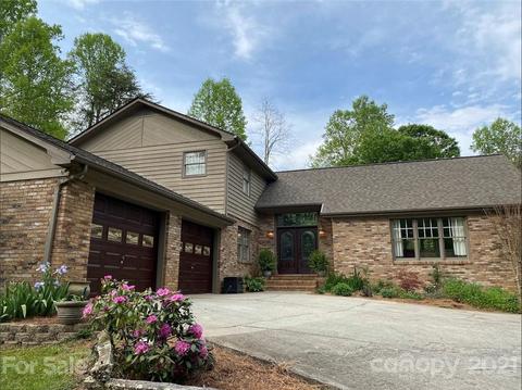 118 Winnipeg Ln, Sylva, NC 28779 photo 2