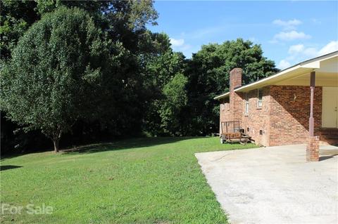 809 E Chestnut St, Stanley, NC 28164 photo 6