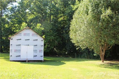 809 E Chestnut St, Stanley, NC 28164 photo 7