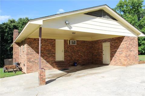 809 E Chestnut St, Stanley, NC 28164 photo 4