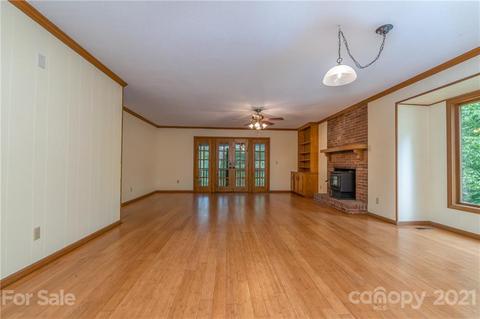 355 Winterset Trl, Tryon, NC 28782 photo 7