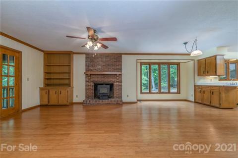 355 Winterset Trl, Tryon, NC 28782 photo 8