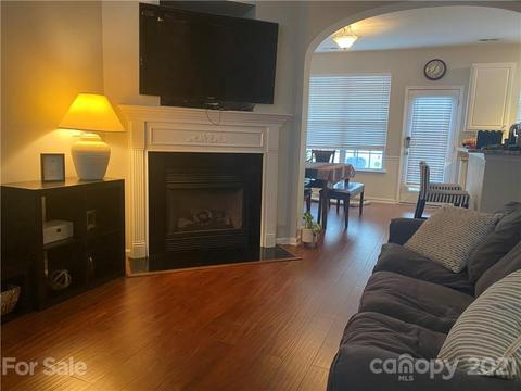 910 Copperstone Ln, Fort Mill, SC 29708 photo 2
