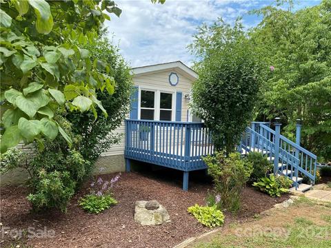149 Denise Dr, Flat Rock, NC 28731 photo 2