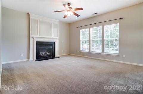 632 Eaton Ct, Fort Mill, SC 29708 photo 5
