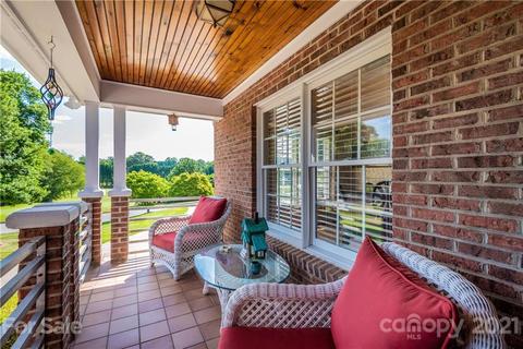 3736 Pinecrest Dr NE, Hickory, NC 28601 photo 15