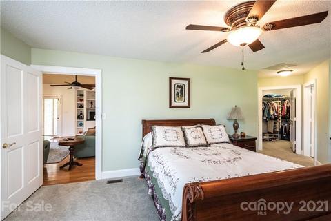 3736 Pinecrest Dr NE, Hickory, NC 28601 photo 33