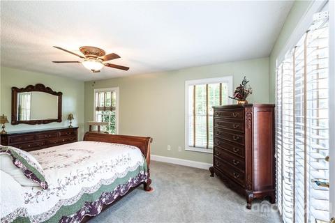 3736 Pinecrest Dr NE, Hickory, NC 28601 photo 32