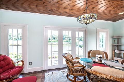 3736 Pinecrest Dr NE, Hickory, NC 28601 photo 25