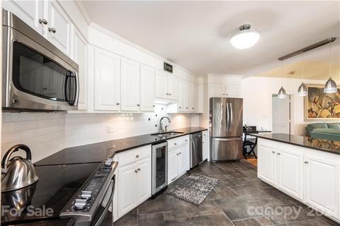 3736 Pinecrest Dr NE, Hickory, NC 28601 photo 30