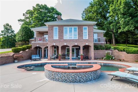 3736 Pinecrest Dr NE, Hickory, NC 28601 photo 8