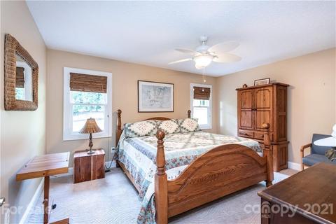 3736 Pinecrest Dr NE, Hickory, NC 28601 photo 37