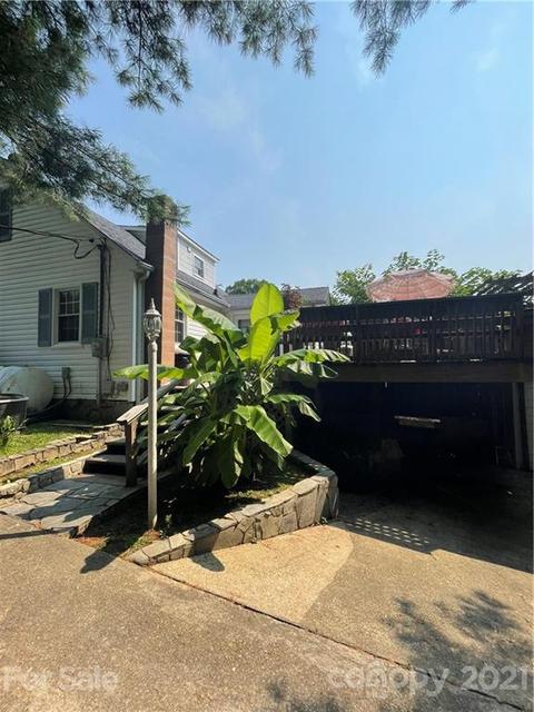 590 E Oak St, Marion, NC 28752 photo 13