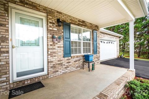 5106 Silver Tree Trl, Conover, NC 28613 photo 14