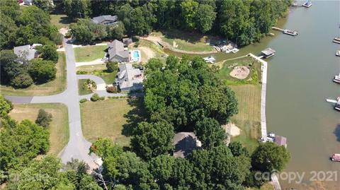 8585 Blue Heron Ave, Terrell, NC 28682 photo 4