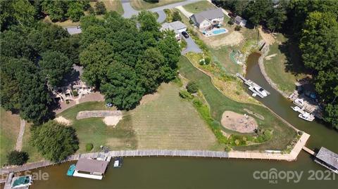 8585 Blue Heron Ave, Terrell, NC 28682 photo 2