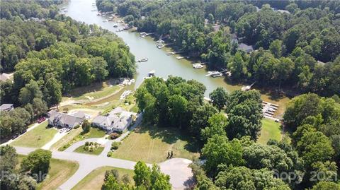 8585 Blue Heron Ave, Terrell, NC 28682 photo 3