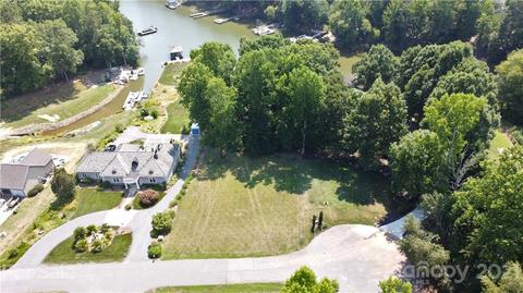 8585 Blue Heron Ave, Terrell, NC 28682 photo 9