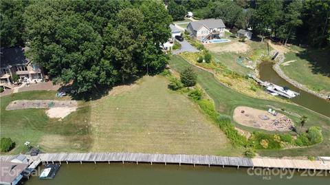 8585 Blue Heron Ave, Terrell, NC 28682 photo 5