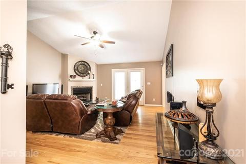 4995 Stone Dr, Conover, NC 28613 photo 4