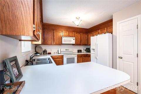 4995 Stone Dr, Conover, NC 28613 photo 15