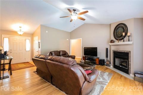4995 Stone Dr, Conover, NC 28613 photo 9