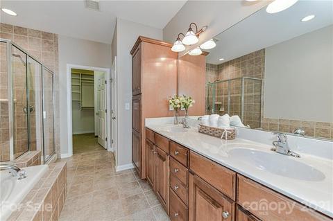 20276 Amy Lee Dr, Cornelius, NC 28031 photo 18