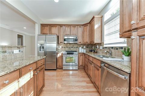 20276 Amy Lee Dr, Cornelius, NC 28031 photo 7