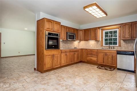 200 Ervin Rd, Morganton, NC 28655 photo 13