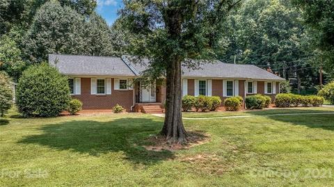 200 Ervin Rd, Morganton, NC 28655 photo 2