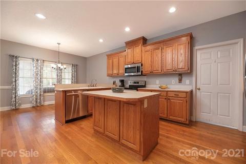 129 Pointer Ct SE, Concord, NC 28025 photo 9