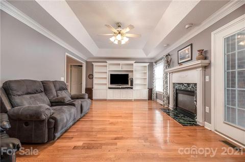129 Pointer Ct SE, Concord, NC 28025 photo 5