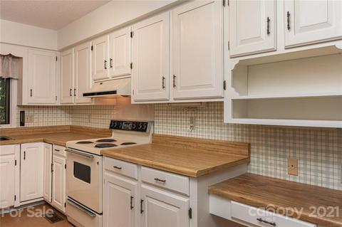 159 Case St, Columbus, NC 28722 photo 11