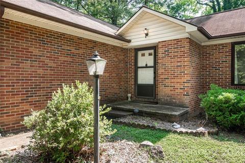 159 Case St, Columbus, NC 28722 photo 2