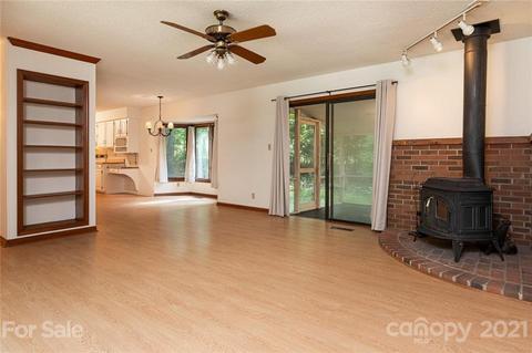 159 Case St, Columbus, NC 28722 photo 6