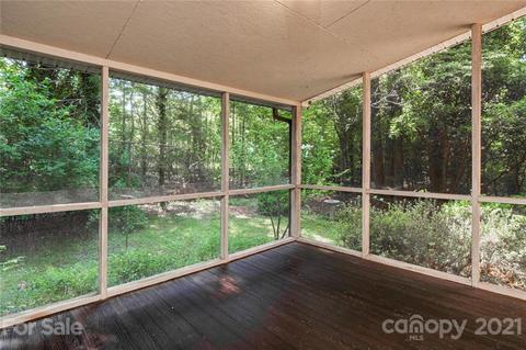 159 Case St, Columbus, NC 28722 photo 7