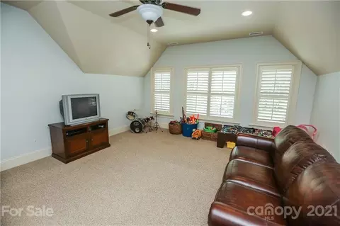 6246 Fox Chase Dr, Davidson, NC 28036 photo 21