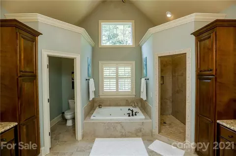 6246 Fox Chase Dr, Davidson, NC 28036 photo 13