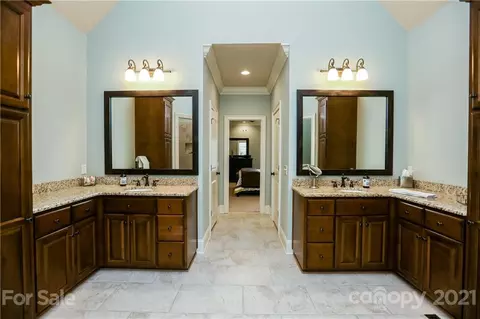 6246 Fox Chase Dr, Davidson, NC 28036 photo 16