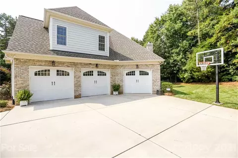 6246 Fox Chase Dr, Davidson, NC 28036 photo 30