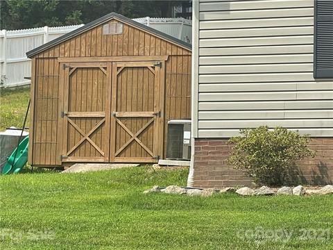 4031 Plum St, Conover, NC 28613 photo 14