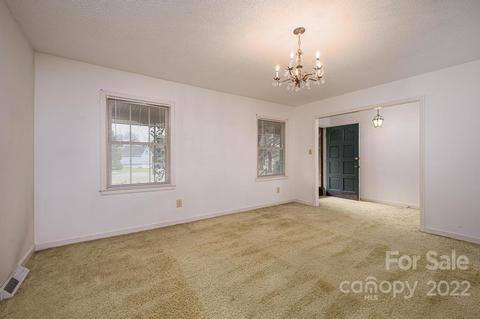 124 Starcrest Dr, Stanley, NC 28164 photo 5