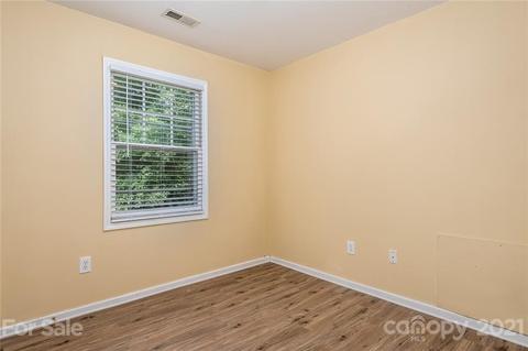 5575 Ashley Ct, Hickory, NC 28601 photo 21