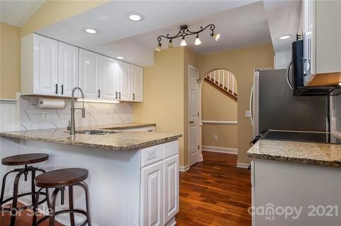 5575 Ashley Ct, Hickory, NC 28601 photo 11