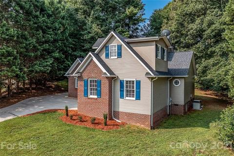 5575 Ashley Ct, Hickory, NC 28601 photo 4