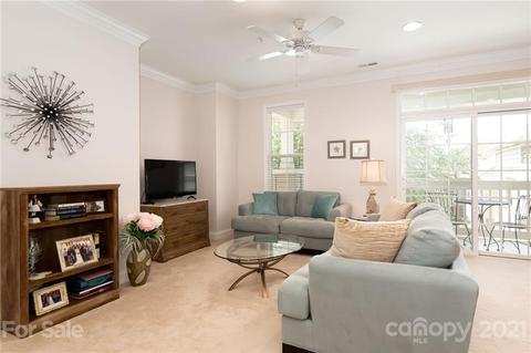 8661 Edinburgh Square Dr, Cornelius, NC 28031 photo 2