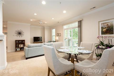 8661 Edinburgh Square Dr, Cornelius, NC 28031 photo 6