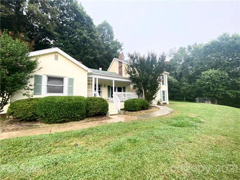 264 Nix Rd, Marshall, NC 28753 photo 2