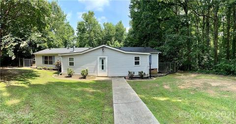 409 Forest Winds Dr, Salisbury, NC 28144 photo 1
