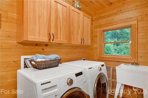 210 Angel Falls Rd, Clyde, NC 28721 photo 17